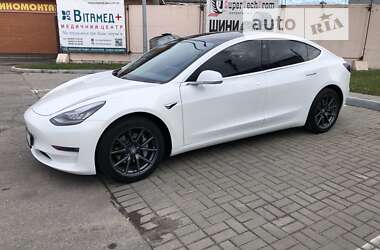 Седан Tesla Model 3 2019 в Білій Церкві