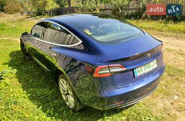 Седан Tesla Model 3 2018 в Львові