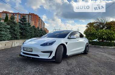 Седан Tesla Model 3 2021 в Дніпрі