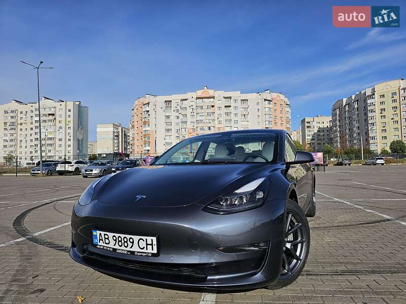 Седан Tesla Model 3 2022 в Вінниці