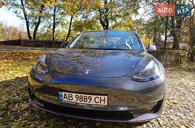 Седан Tesla Model 3 2022 в Виннице