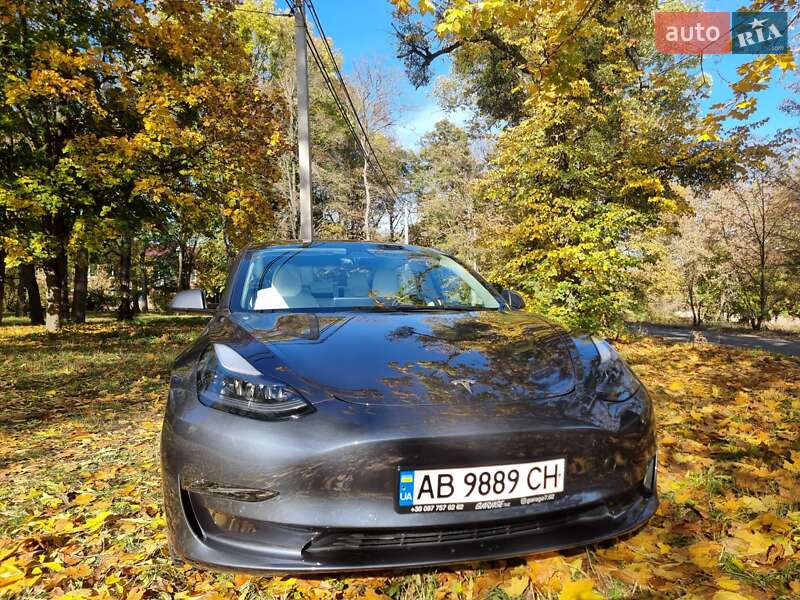 Седан Tesla Model 3 2022 в Вінниці