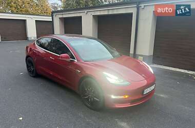 Седан Tesla Model 3 2018 в Вінниці