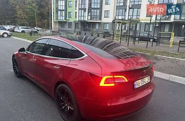 Седан Tesla Model 3 2018 в Вінниці