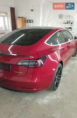 Седан Tesla Model 3 2018 в Вінниці