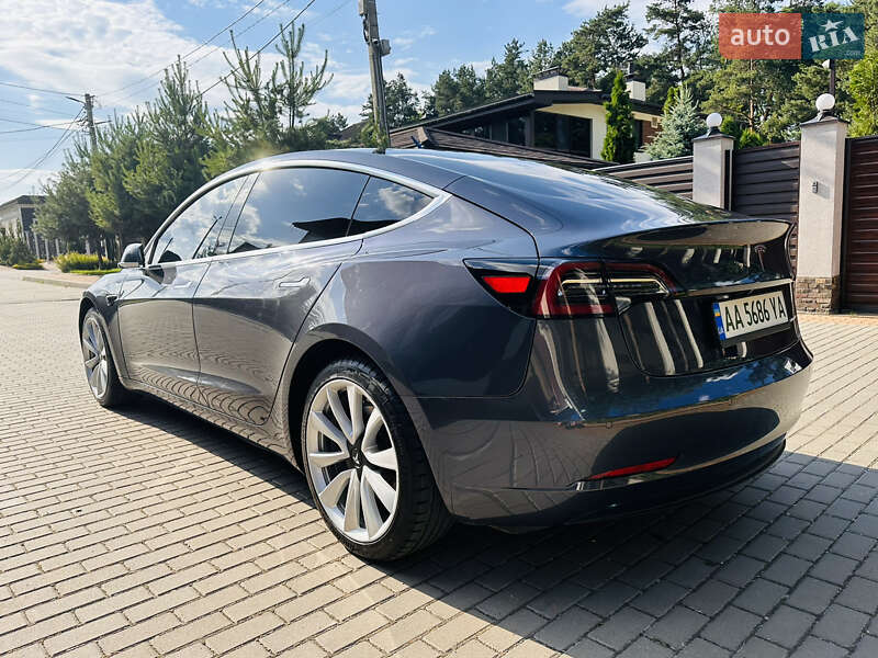 Седан Tesla Model 3 2019 в Києві
