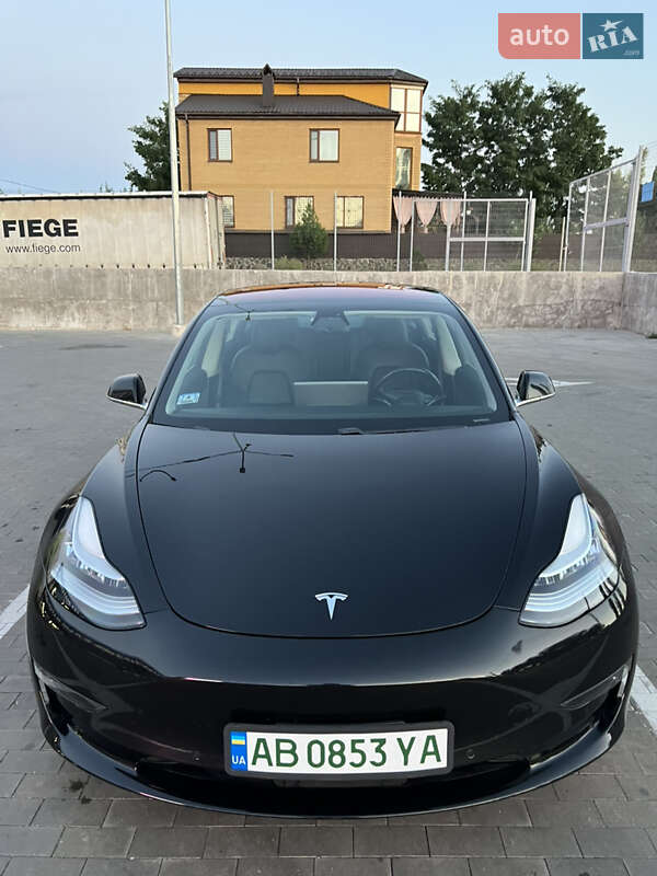 Седан Tesla Model 3 2018 в Первомайске