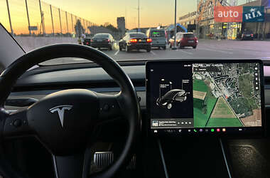 Седан Tesla Model 3 2018 в Первомайске