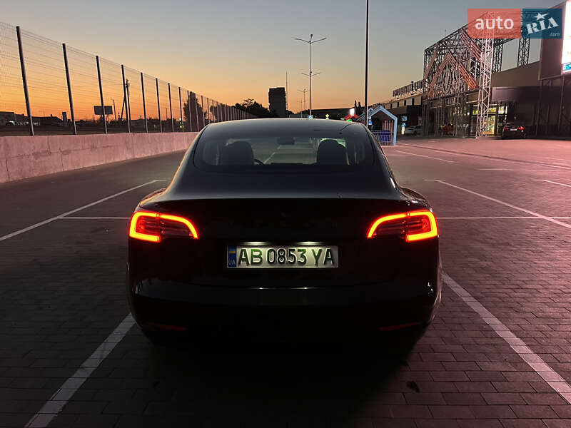 Седан Tesla Model 3 2018 в Первомайске