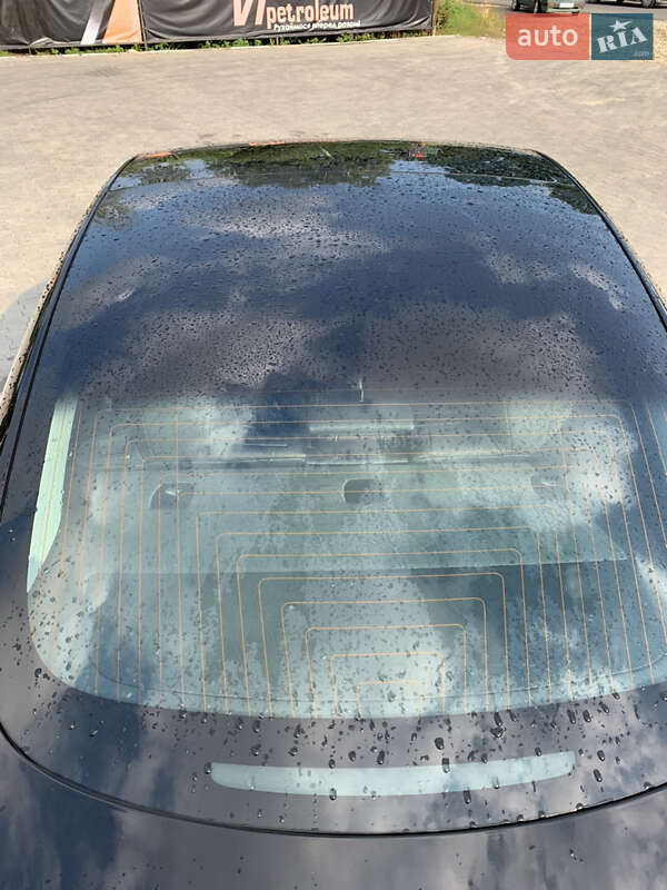 Седан Tesla Model 3 2019 в Калуше