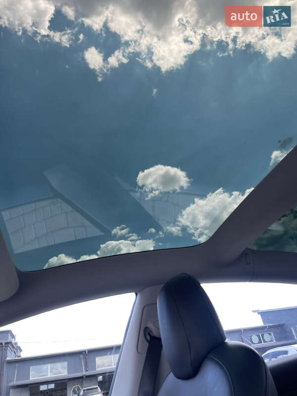 Седан Tesla Model 3 2018 в Одессе