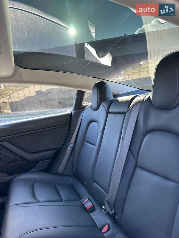 Седан Tesla Model 3 2018 в Запорожье