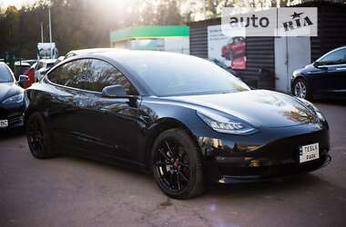 Седан Tesla Model 3 2018 в 