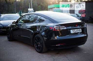 Седан Tesla Model 3 2018 в 