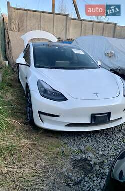 Седан Tesla Model 3 2021 в Львове