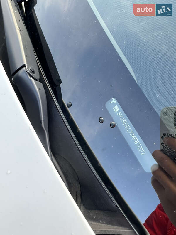 Седан Tesla Model 3 2020 в Виннице