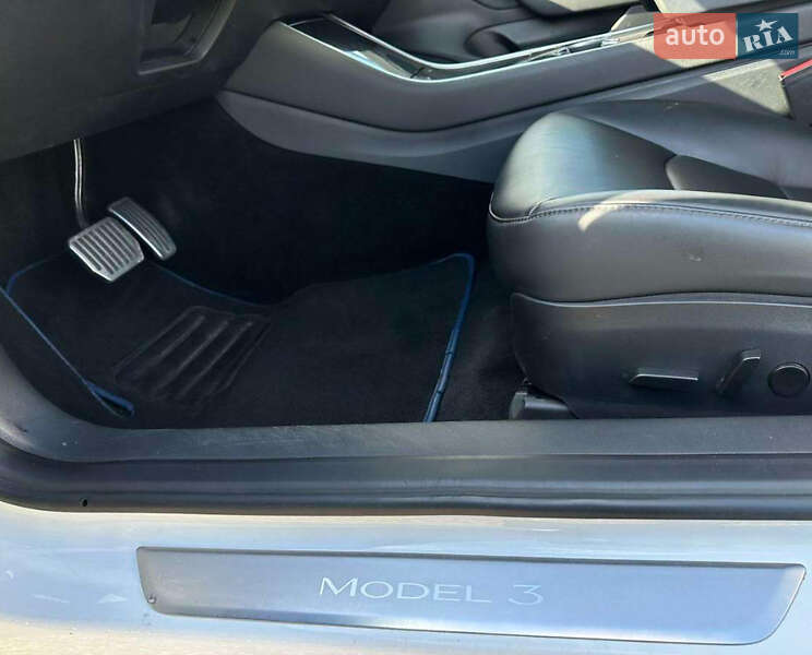 Седан Tesla Model 3 2020 в Білій Церкві