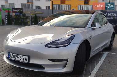 Седан Tesla Model 3 2018 в 