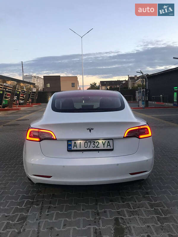 Седан Tesla Model 3 2018 в Білій Церкві