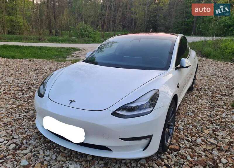 Седан Tesla Model 3 2018 в Киеве