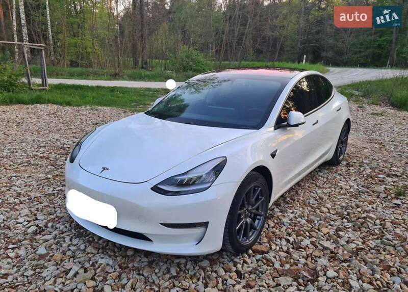 Tesla Model 3 2018