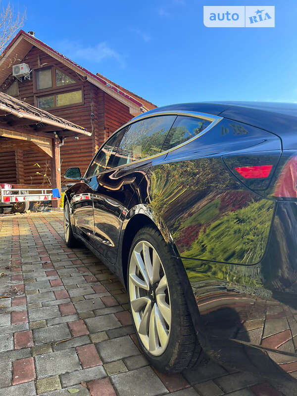 Седан Tesla Model 3 2018 в Запорожье
