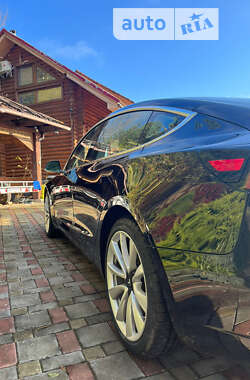 Седан Tesla Model 3 2018 в 