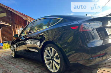 Седан Tesla Model 3 2018 в 