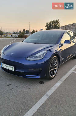 Седан Tesla Model 3 2019 в Броварах