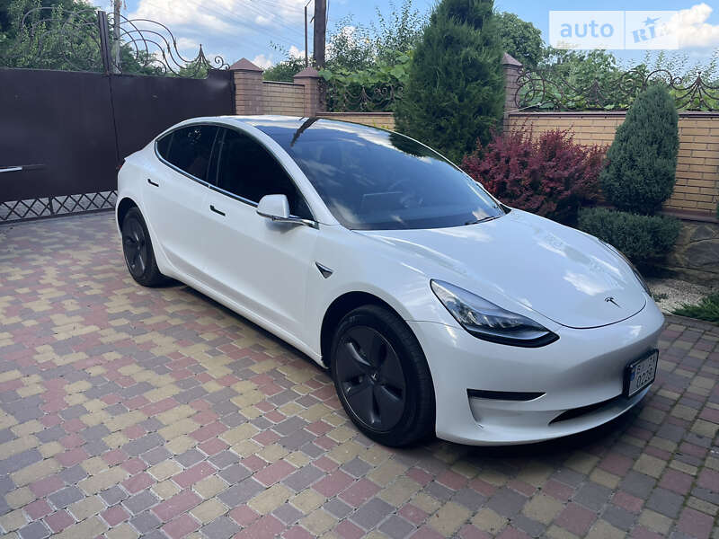 Седан Tesla Model 3 2019 в Полтаве