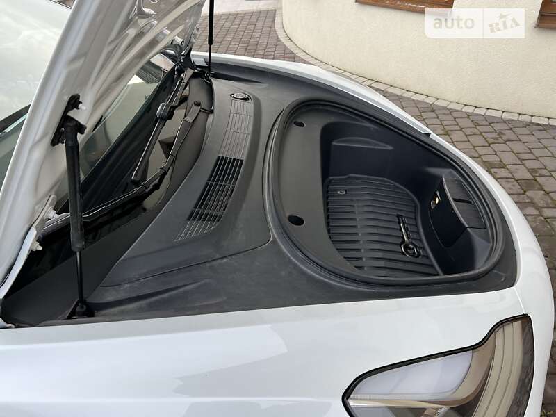 Седан Tesla Model 3 2021 в Городенке