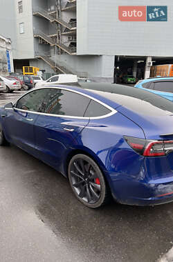 Седан Tesla Model 3 2020 в Полтаве
