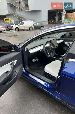 Седан Tesla Model 3 2020 в Полтаве