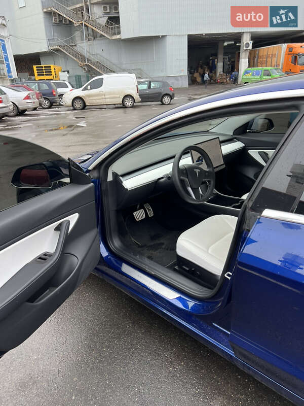 Седан Tesla Model 3 2020 в Полтаве