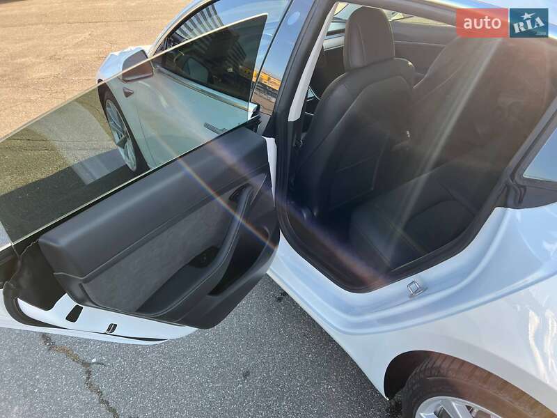 Седан Tesla Model 3 2020 в Харькове