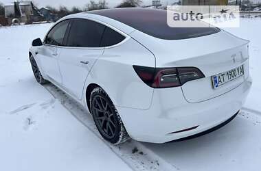 Седан Tesla Model 3 2018 в Ивано-Франковске