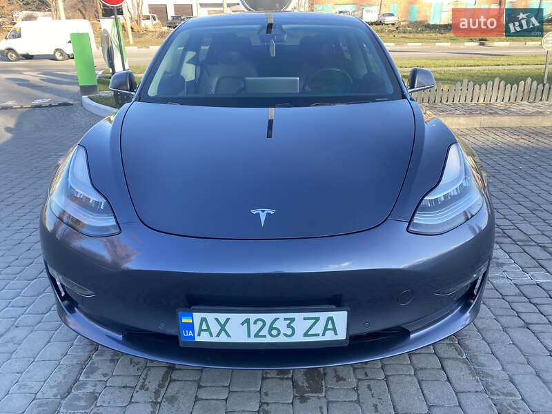 Tesla Model 3 2018