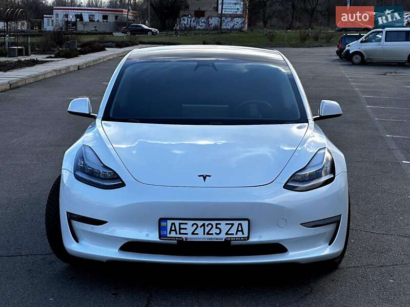 Седан Tesla Model 3 2019 в Кривом Роге