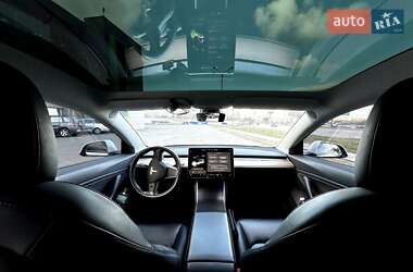Седан Tesla Model 3 2019 в Кривом Роге