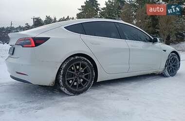 Седан Tesla Model 3 2019 в Горишних Плавнях