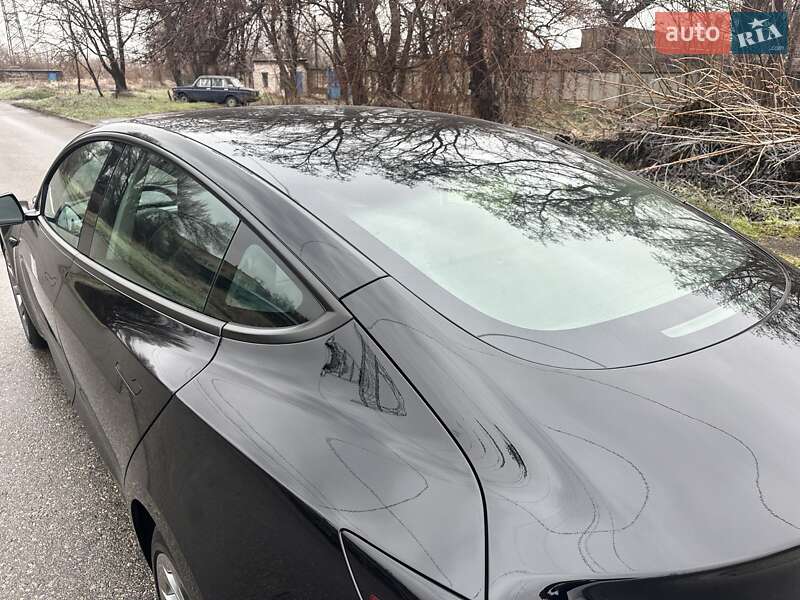 Седан Tesla Model 3 2023 в Запорожье