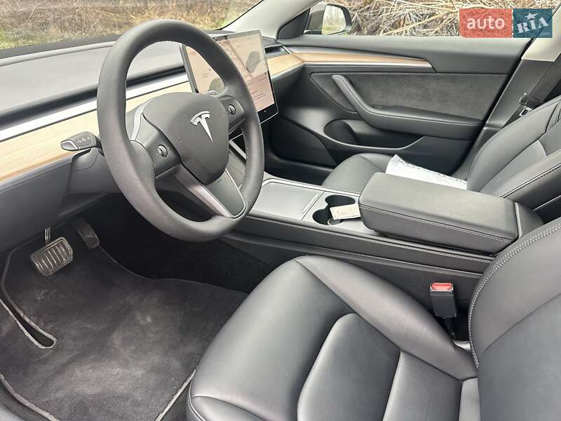Седан Tesla Model 3 2023 в Запорожье