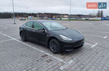 Седан Tesla Model 3 2019 в Киеве