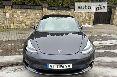 Седан Tesla Model 3 2019 в 