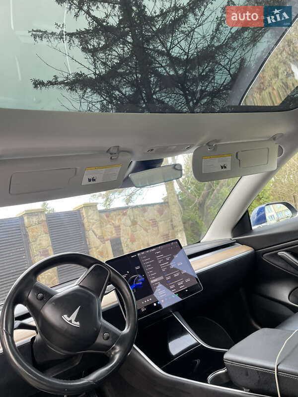 Седан Tesla Model 3 2018 в Львове фото 13 Седан Tesla Model 3 2018 в Львове