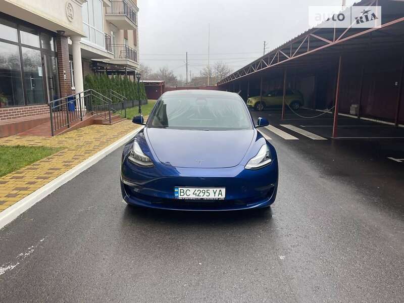 Седан Tesla Model 3 2020 в Запорожье