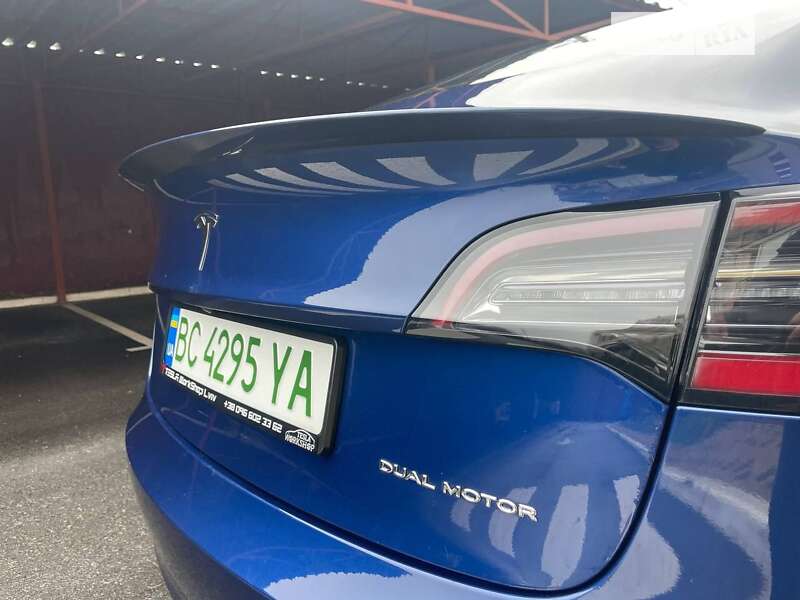 Седан Tesla Model 3 2020 в Запоріжжі