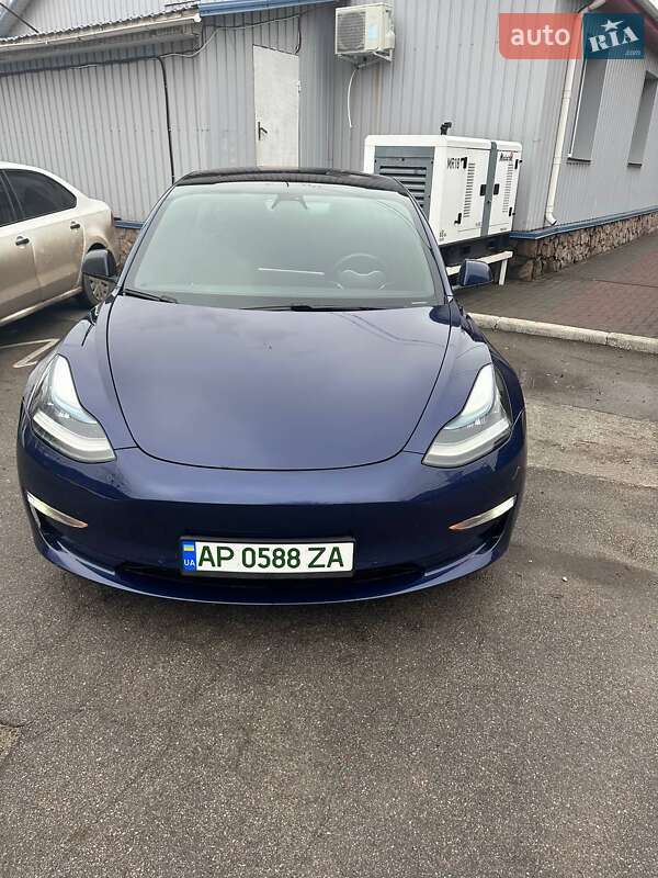 Tesla Model 3 2018