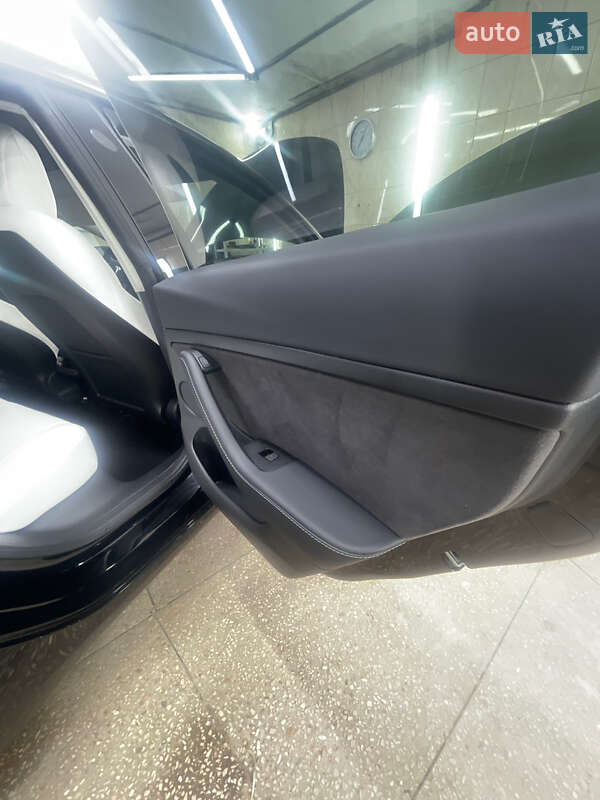 Седан Tesla Model 3 2022 в Києві фото 49 Седан Tesla Model 3 2022 в Києві
