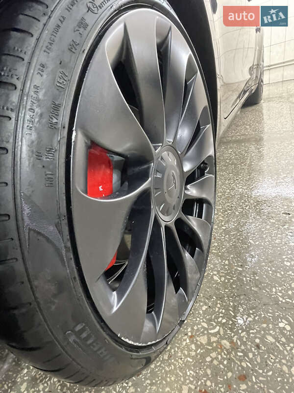 Седан Tesla Model 3 2022 в Києві фото 53 Седан Tesla Model 3 2022 в Києві